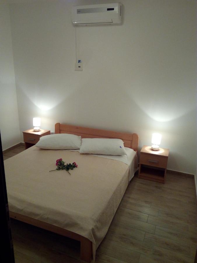 Apartment On The Beach Lokva Rogoznica Buitenkant foto