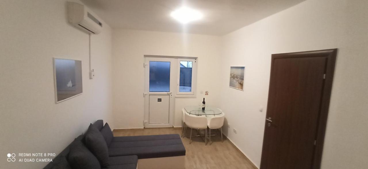 Apartment On The Beach Lokva Rogoznica Buitenkant foto